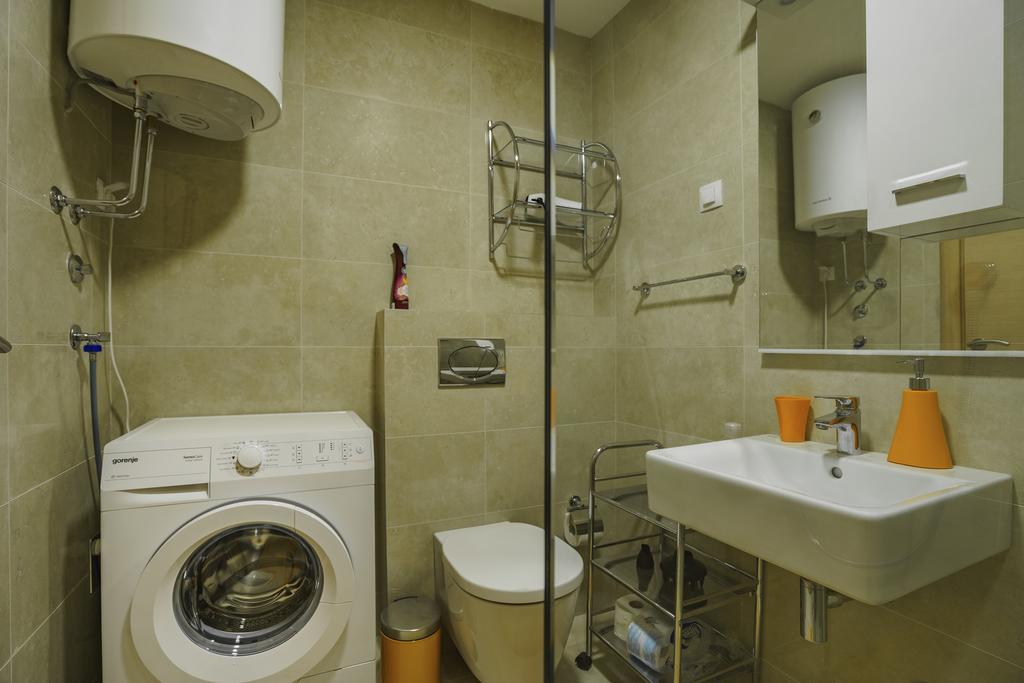 בודווה Apartments Lora Bokeljske Brigade מראה חיצוני תמונה