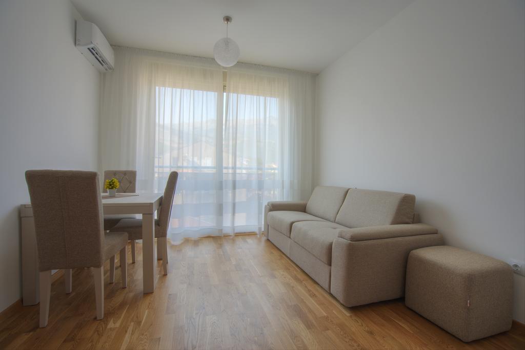 בודווה Apartments Lora Bokeljske Brigade מראה חיצוני תמונה