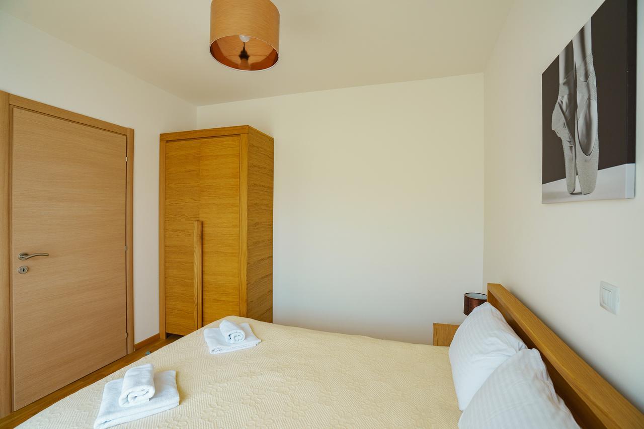 בודווה Apartments Lora Bokeljske Brigade מראה חיצוני תמונה