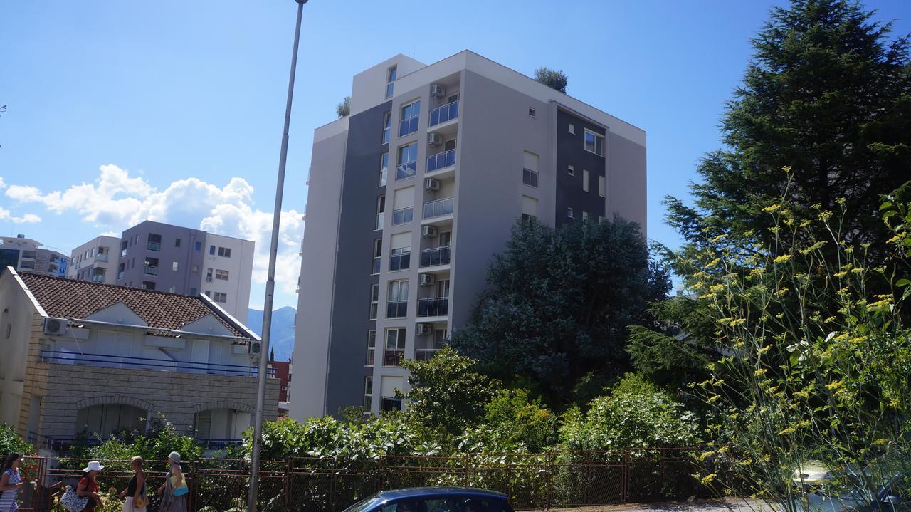 בודווה Apartments Lora Bokeljske Brigade מראה חיצוני תמונה